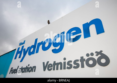 Eine Wasserstoff-Tankstelle am Stadtrand von Reykavik Island. Stockfoto