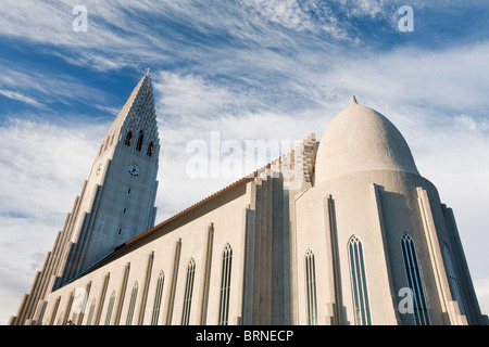 Die kultigen Hallgrims Kirkja in Reykjavik, Islands größte Kirche, Stockfoto