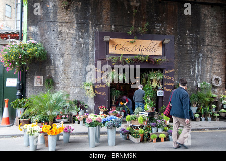 London, GROSSBRITANNIEN - OKTOBER 2011: Borough Market, in der Nähe der London Bridge einer der größten und ältesten Lebensmittelmärkte Londons Stockfoto