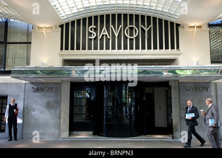 Savoy Hotel, London öffnet 10. Oktober 2010 nach umfangreichen Renovierungsarbeiten Stockfoto