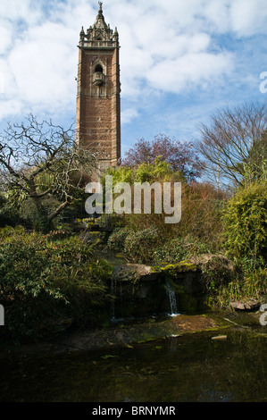 dh BRANDON HILL BRISTOL Wasser Herbst Parkland Cabot Tower Brandon Park Stockfoto