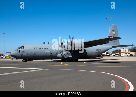 US Air Force C-130J Super Lockheed Hercules auf der Luftfahrtmesse in Ysterplaat Air Force Base, Cape Town, Südafrika. Stockfoto