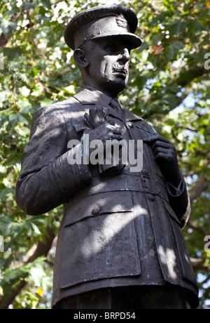 Statue von Air Chief Marshal Lord Dowding, Strand, London Stockfoto