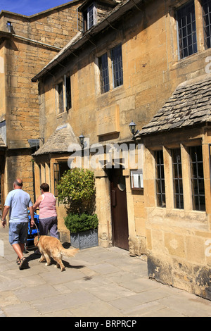 Die Lygon Arms Hotel in Broadway Worcestershire, einmal besucht vom Königshaus während des Bürgerkrieges Stockfoto