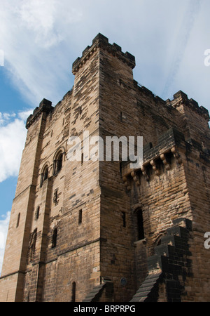 Der Bergfried (12. Jahrhundert Norman) gesehen über Castle Garth, Newcastle Upon Tyne, Tyne & tragen, England, UK. Stockfoto