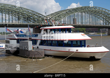 Fluss Rhein Touristenboot Jan Von Werth, Köln. Stockfoto