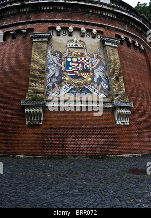 Wappen von Mosaik Wappen Emblem ungarischen Royal Palace Budapest Ungarn Europa Stockfoto