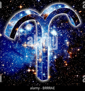 Widder Astrologie Horoskop Geburt Sternzeichen gegen Raum Stockfoto