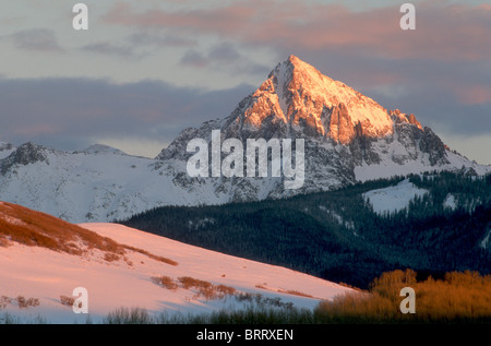 Berg von Sneffels Range, Winter, Sonnenuntergang von der letzten Dollar Straße in der Nähe von Ridgeway, Colorado, USA Stockfoto