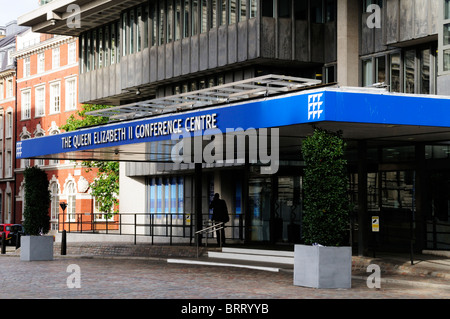 Queen Elizabeth II Conference Centre, breite Sanctuary, London, England, UK Stockfoto