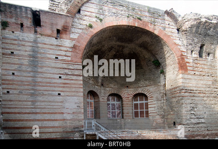 Römische Thermen in Arles. Stockfoto