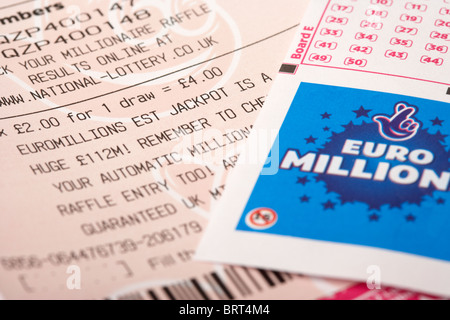Großbritannien britische nationale Lotterie Euromillions Ticket mit Spitzhacken Stockfoto