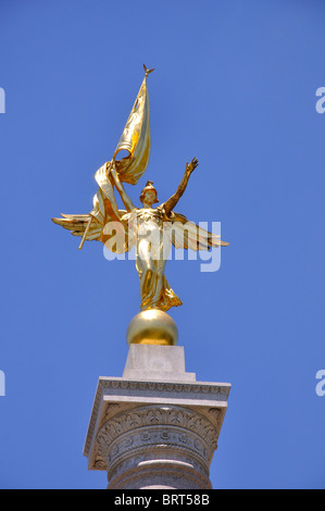 Goldene Statue der Nike von Samothrake am First Division Monument in der Nähe von White House, Washington, DC, USA Stockfoto