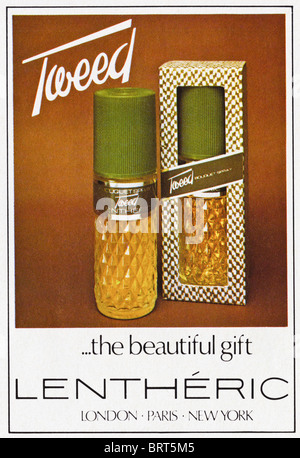 Tweed durch Lentheric Parfüm Anzeige in Britannia Airways Zeitschriftenwerbung Duty-Free-waren zum Verkauf circa 1977 Stockfoto