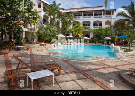 Sansibar, Tansania. Serena Inn Poolbereich, Stone Town. Stockfoto