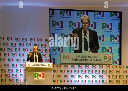 Paolo Gentiloni, nationale Treffen Partito Democratico, Busto Arsizio, Italien Stockfoto