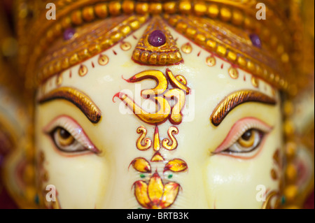 Hindu Elefantengott, Lord Ganesha. Reich verzierte Marmor statue. Indien Stockfoto