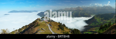 Blick vom Stanserhorn-Gipfel Richtung Osten, Schwyz, Schweiz CH Stockfoto