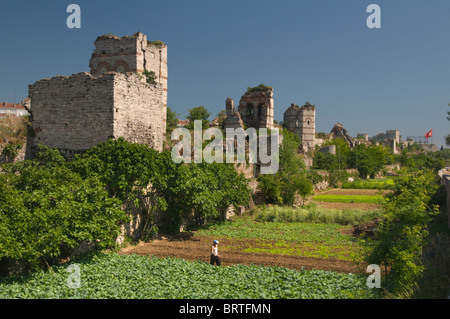 Istanbul historischen Stadtmauer rund um die Yedikule, Türkei Stockfoto