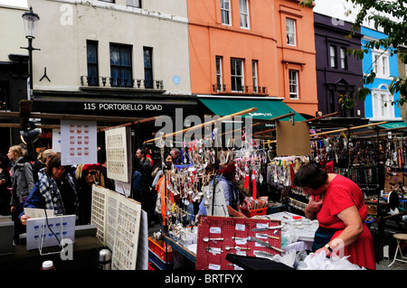 Portobello Road Antiquitäten Markt, Notting Hill, London, England, UK Stockfoto