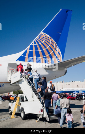 Das neue United Continental Holding Company Logo auf eine 737 Flugzeug, 10. Oktober 2010. San Francisco, California, Vereinigte Staaten von Amerika Stockfoto