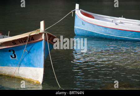 Dwejra Bootsfahrten Binnenmeer Gozo Malta Stockfoto