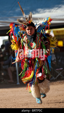 Chumash Indianer Frau tanzt Stockfoto