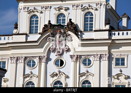 Bunte Prager gotische Burg an der Moldau Stockfoto