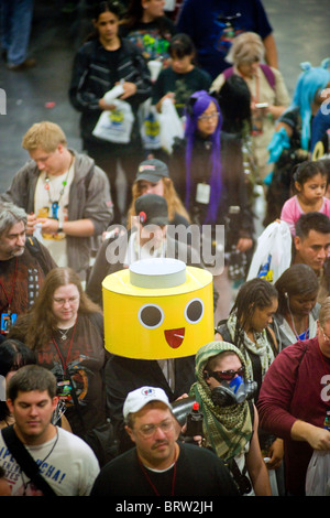 Tausende kommen auf der Comic Con im Jacob Javits Convention Center in New York Stockfoto