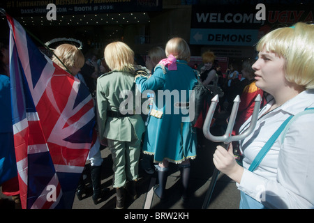 Tausende kommen auf der Comic Con im Jacob Javits Convention Center in New York Stockfoto