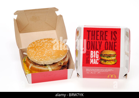 McDonald's Big Mac double Cheeseburger Kartons mit 1 offenen und einer geschlossenen Karton auf weißem Hintergrund Stockfoto