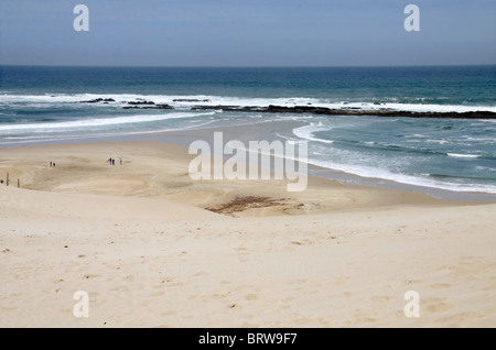 Blick von den Sanddünen auf Sardinien Bucht in der Nähe von Port Elizabeth in Südafrika Stockfoto