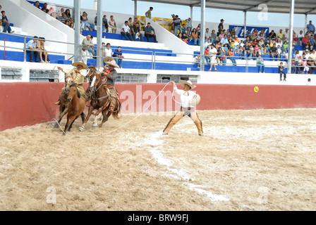 Xmatkuil, Yucatan / Mexiko - November 12: Charro Turnier während der Xmatkuil-Messe Stockfoto