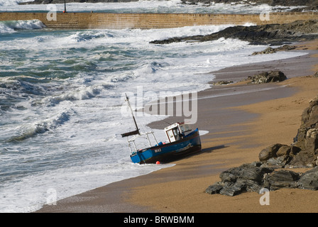 Schiffbrüchige Cornish Angelboot/Fischerboot. Stockfoto