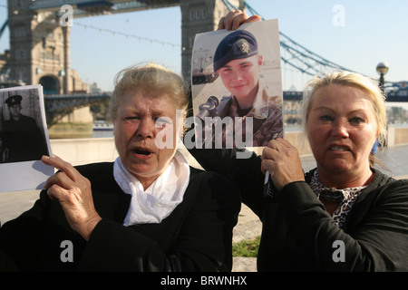 Londons Zigeuner und Reisende protestieren außerhalb Rathaus fordern, dass Bürgermeister Boris Johnson-Stop ignorieren Stockfoto