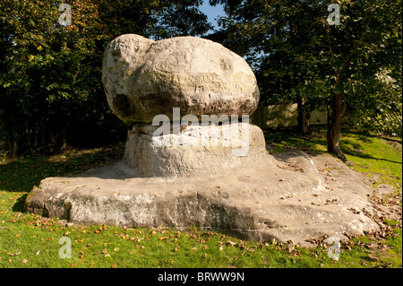 Chiding Stein diente als Sitz des Gerichts, vor allem zum übermächtigen lokalen Frauen protestieren. Stockfoto