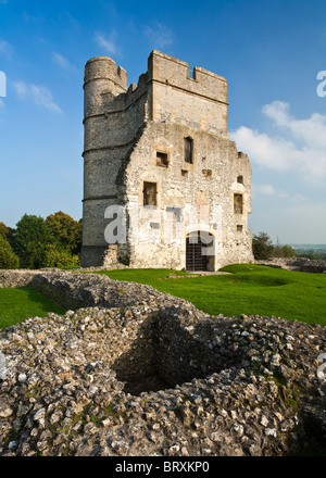 Ruinen von Donnington Castle im Jahre 1386 von Sir Richard Adderbury in der Nähe von Newbury Berkshire gebaut. Bleibt nur das Torhaus Stockfoto