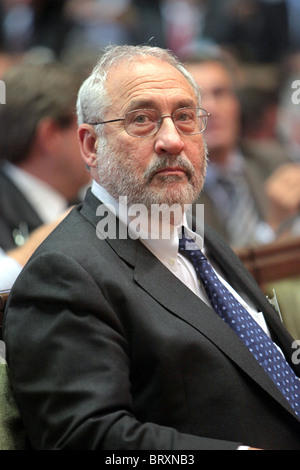 JOSEPH STIGLITZ, INHABER DES NOBELPREISES FÜR WIRTSCHAFTSWISSENSCHAFTEN, ÖKONOM Stockfoto