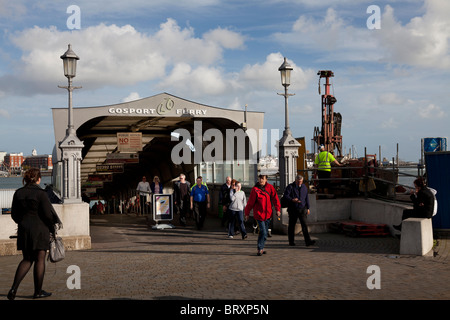 Eingang zum Portsmouth Gosport Fähre Stockfoto