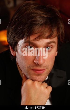 THOMAS DUTRONC, MANOUCHE JAZZ (GYPSY SWING) GITARRIST UND SÄNGER Stockfoto