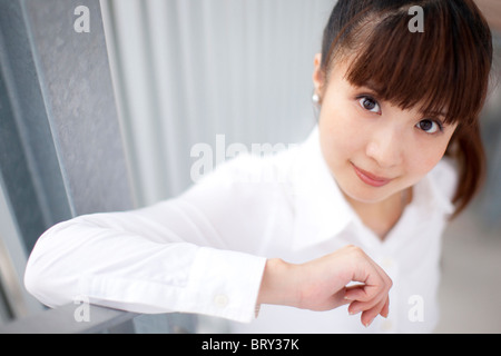 Portrait von Geschäftsfrau, Lächeln, Nahaufnahme Stockfoto