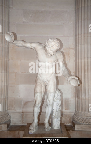 Dancing Satyr, aus der Gruppe "Aufforderung zum Tanz", Louvre-Museum, Paris, Frankreich. Römische Kopie einer hellenistischen Originals. Stockfoto