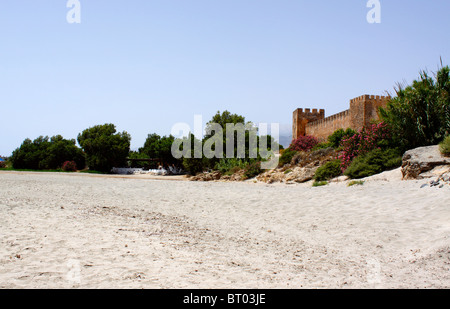 DER STRAND VON FRANGOKASTELLO AUF DER GRIECHISCHEN INSEL KRETA. Stockfoto