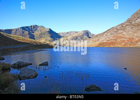 Llyn Ogwen Snowdonia Carneddau Glyderau Berg reicht Gwynedd Nord-Wales-UK-Vereinigtes Königreich-Europa Stockfoto