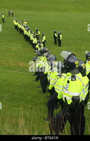 Aktivisten Smash EDO protestieren vor Brighton Stockfoto