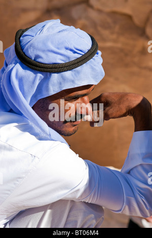 Beduinen-Mann bei den White Canyon, Sinai, Ägypten. Stockfoto