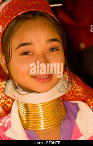 Langer Hals Hilltribe Mädchen, Nord-Thailand Stockfoto