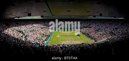 Panoramablick auf Wimbledon Tennis Centrecourt, Wimbledon, England Stockfoto