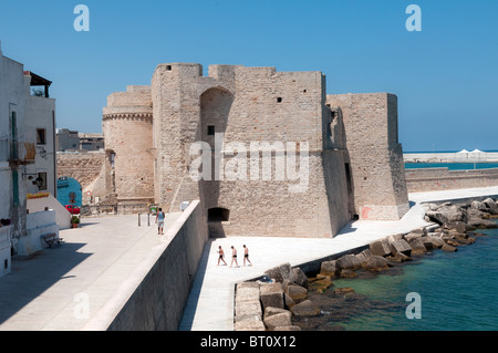 Bari Provinz Monopoli alte Stadt Pouillen Apulien Castello Carlo V Stockfoto