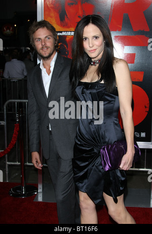 CHARLIE MARS MARY LOUISE PARKER rot LOS ANGELES SPECIAL SCREENING HOLLYWOOD LOS ANGELES NEVADA USA 11. Oktober 2010 Stockfoto